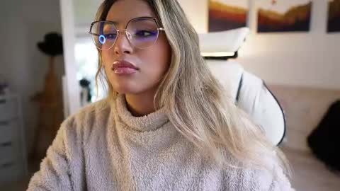 Sara online show from 02.11.25