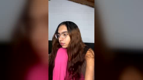 Snapshot of sarasaenz999 chatting on 04.18.26 sarasaenz999 online show from 04.18.26