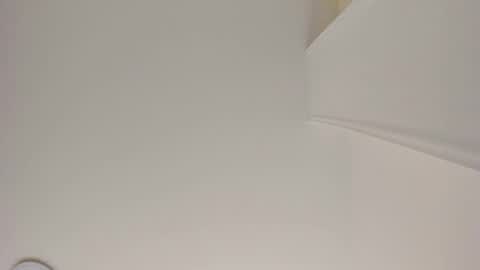 Snapshot of sarasaenz__ chatting on 12.29.24 online show from 12.29.24