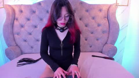 Snapshot of sarasaenz__ chatting on 01.13.25 online show from 01.13.25