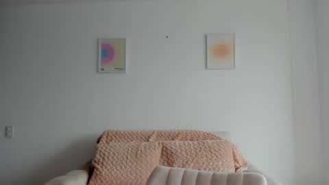 Sara  sarasmithfun by instagram online show from 05.24.26