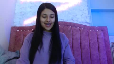 Snapshot of sarastonesx chatting on 01.31.25 sarastonesx online show from 01.31.25