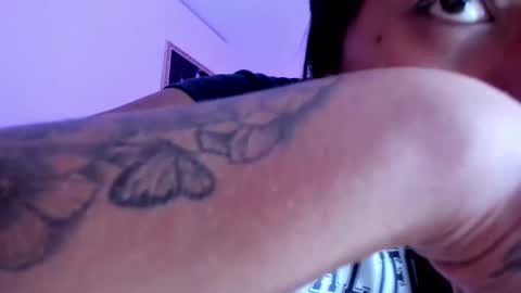 Snapshot of sarastonesx chatting on 09.12.25 sarastonesx online show from 09.12.25