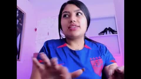 Snapshot of sarastonesx chatting on 09.20.25 sarastonesx online show from 09.20.25