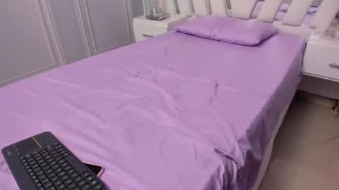 Snapshot of sarasweet18_ chatting on 02.01.25 Sara online show from 02.01.25