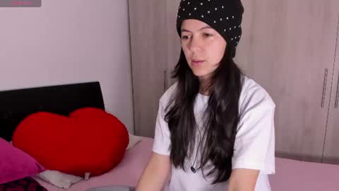 Sara   online show from 06.23.26