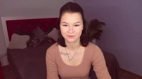 SaraVivid online show from 05.07.26