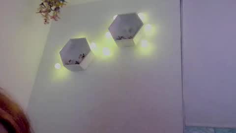 Saray  online show from 11.18.25