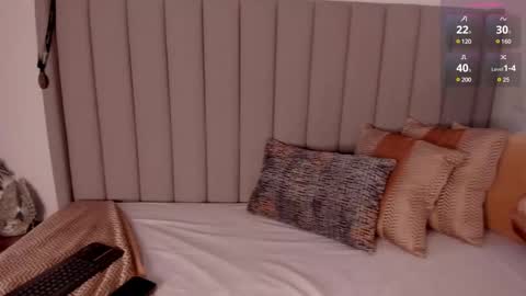  Saray  online show from 02.25.25