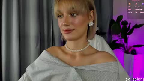 Your Selena 3 online show from 07.11.26