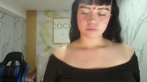 Sara  online show from 04.23.26