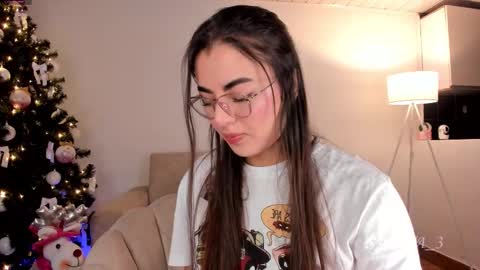 Snapshot of sarita_3 chatting on 11.28.25 Sarita Lozano online show from 11.28.25