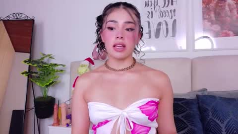 Sara online show from 11.27.25