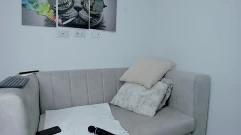 Snapshot of saritadolly_ chatting on 03.10.25 Sara Cute online show from 03.10.25