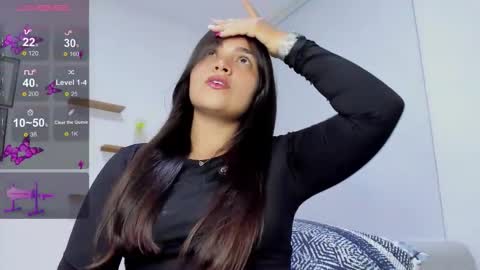 Snapshot of saritadolly_ chatting on 12.21.25 Sara Cute online show from 12.21.25