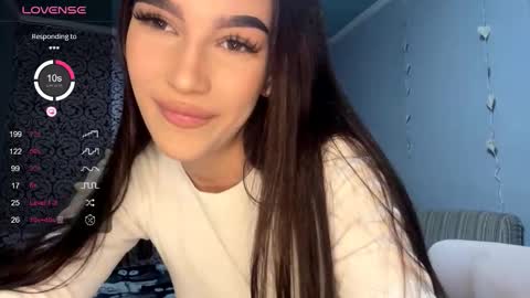 Snapshot of sary_vibe chatting on 10.24.25 Valentina online show from 10.24.25
