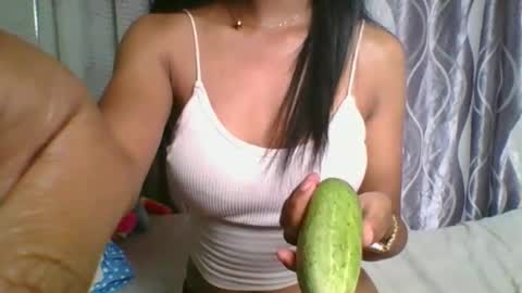 Anaelle online show from 12.14.25