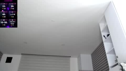 Snapshot of sasha_baby69 chatting on 10.01.25 yesica online show from 10.01.25