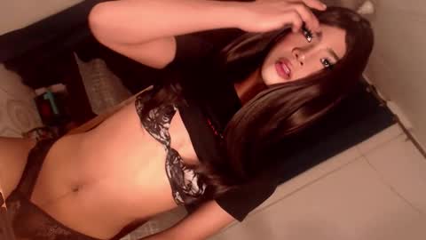 Snapshot of sasha_blade chatting on 11.25.25 Sasha online show from 11.25.25