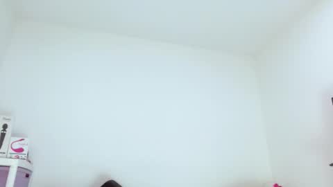 Sasha Creamy online show from 10.02.25