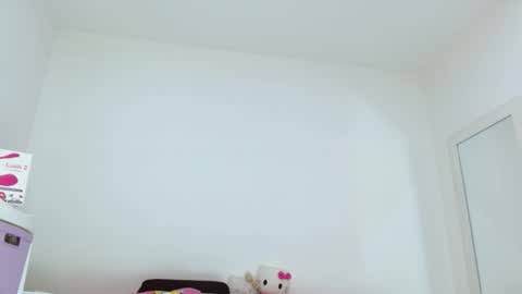 Sasha Creamy online show from 10.16.25