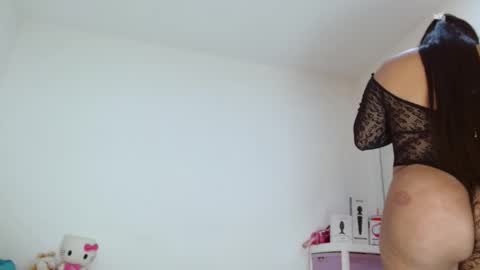 Sasha Creamy online show from 02.04.26