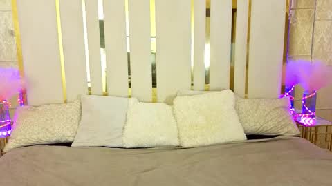 Sasha Exclusive online show from 10.05.25