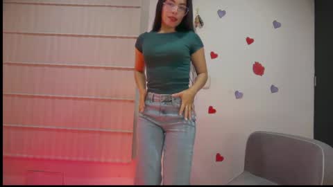 Snapshot of sasha_jonne chatting on 05.25.26 sasha_jonne online show from 05.25.26