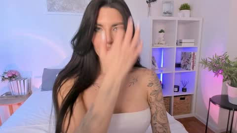 Sasha Miro online show from 01.17.25