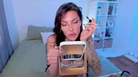 Sasha Miro online show from 05.06.26