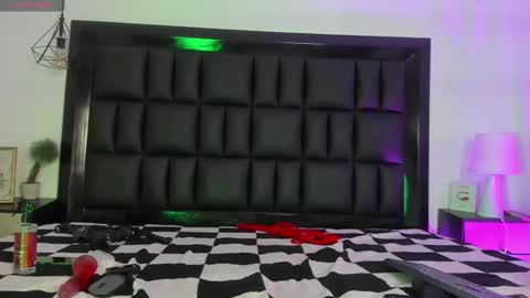 Snapshot of sasha_yaklove666 chatting on 02.06.25 Sasha online show from 02.06.25