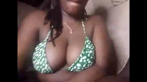 sashabigbooty online show from 10.30.25