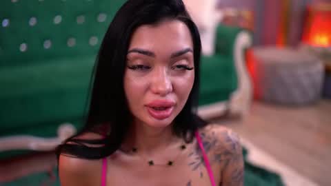 Dennise online show from 02.14.25