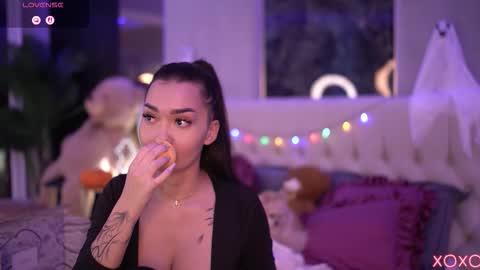 Dennise online show from 10.30.25