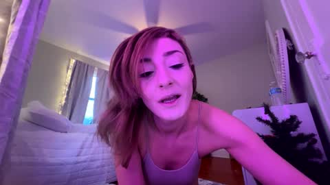 Snapshot of sashaminx6969 chatting on 12.20.24 Sasha online show from 12.20.24