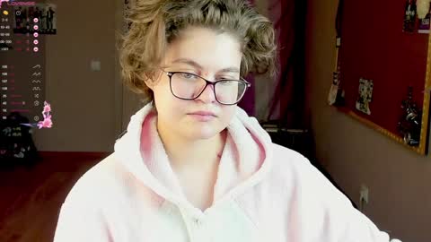 Snapshot of sashy_way chatting on 12.11.24 .Alexandra online show from 12.11.24