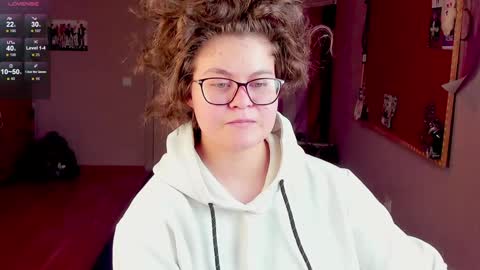 Snapshot of sashy_way chatting on 01.03.25 .Alexandra online show from 01.03.25