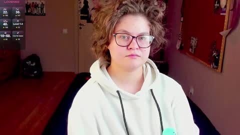 Snapshot of sashy_way chatting on 01.03.25 .Alexandra online show from 01.03.25