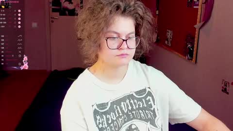 Snapshot of sashy_way chatting on 01.11.25 .Alexandra online show from 01.11.25