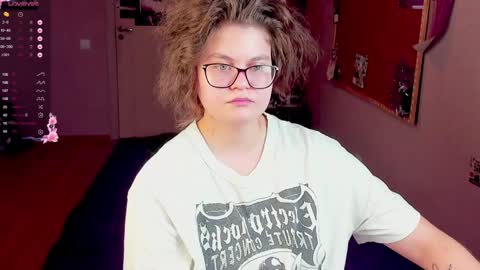 Snapshot of sashy_way chatting on 01.11.25 .Alexandra online show from 01.11.25