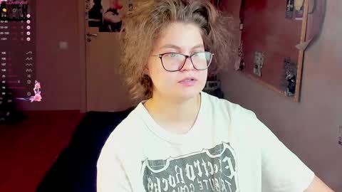 Snapshot of sashy_way chatting on 01.12.25 .Alexandra online show from 01.12.25