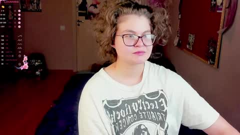 Snapshot of sashy_way chatting on 01.25.25 .Alexandra online show from 01.25.25