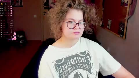 Snapshot of sashy_way chatting on 01.26.25 .Alexandra online show from 01.26.25