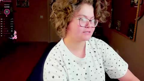 Snapshot of sashy_way chatting on 02.11.25 .Alexandra online show from 02.11.25