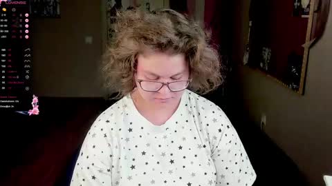 Snapshot of sashy_way chatting on 02.13.25 .Alexandra online show from 02.13.25