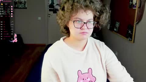 Snapshot of sashy_way chatting on 03.08.25 .Alexandra online show from 03.08.25