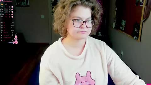 Snapshot of sashy_way chatting on 03.09.25 .Alexandra online show from 03.09.25