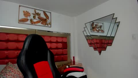 saskiagrendel online show from 09.25.25