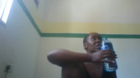 Snapshot of sassy_bella chatting on 11.16.25 sassy_bella online show from 11.16.25