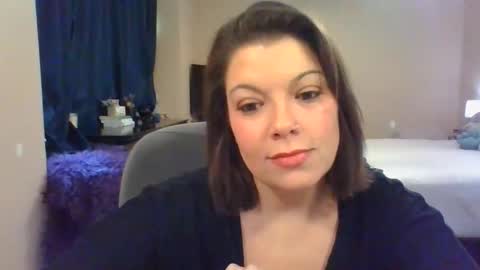 Snapshot of sassyavarose chatting on 11.22.25 sassyavarose online show from 11.22.25